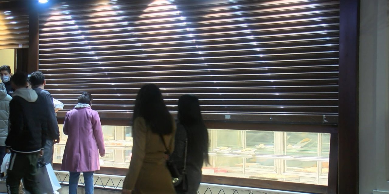 Kısıtlama başladı iş yerleri kapandı