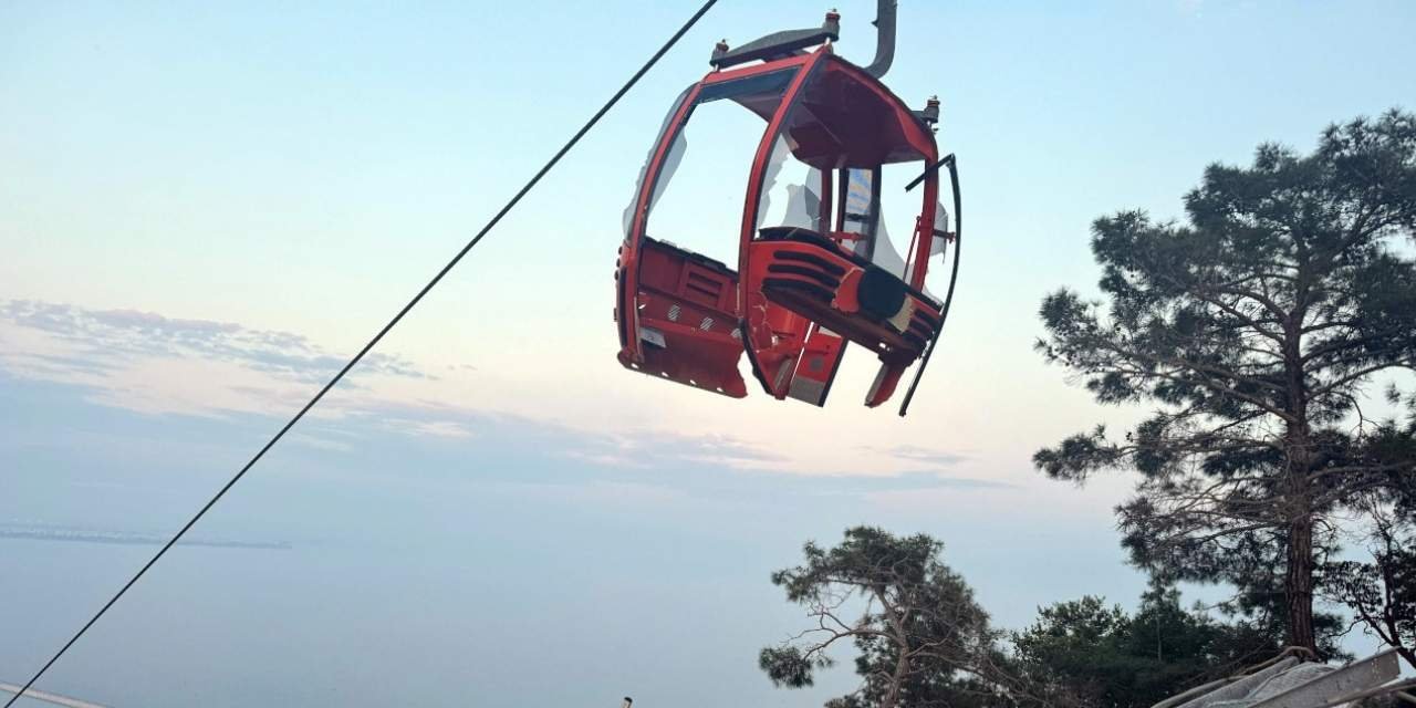 Antalya'da teleferik kabini düştü: 1 kişi yaşamını yitirdi, yaralılar var