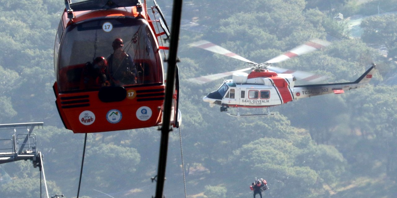 Antalya'da teleferikte mahsur kalanlardan 128 kişi kurtarıldı