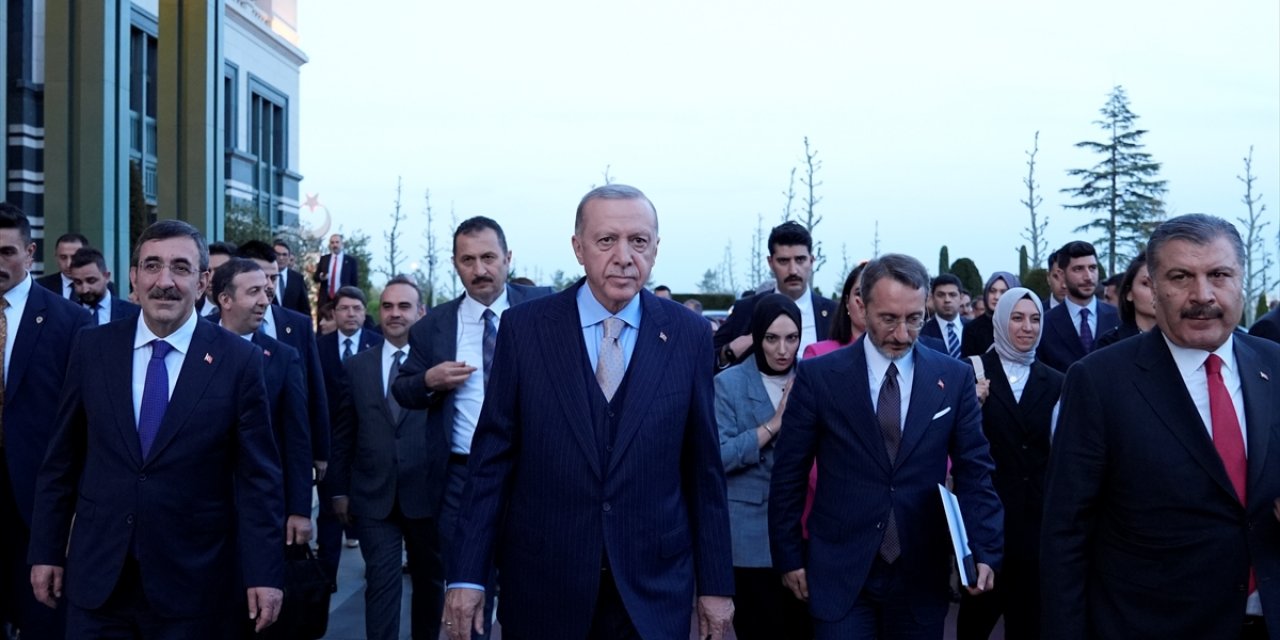 Erdoğan: Özgür Özel'e kapımız açık, ele alacağımız konu başlıkları çok