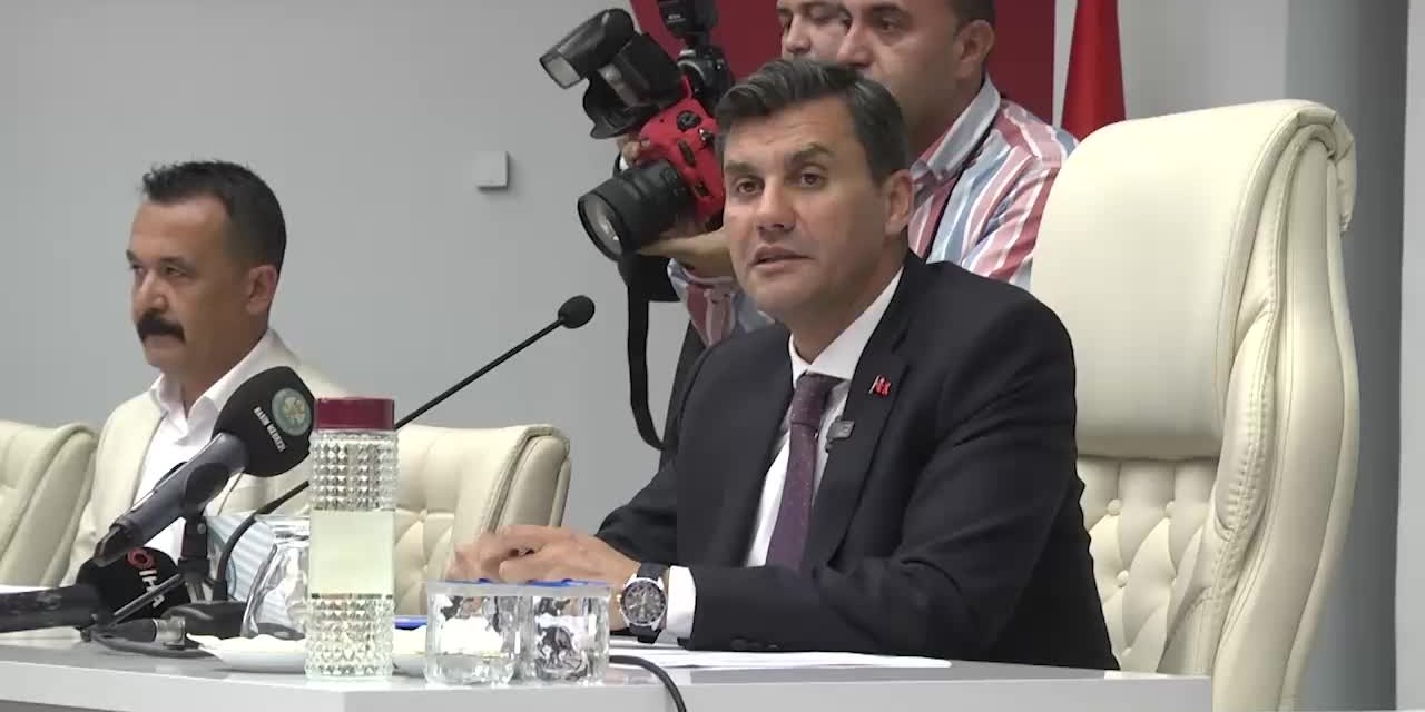 Manisa Büyükşehir Belediyesi suyun ilk 2 tonunu 1 TL yaptı