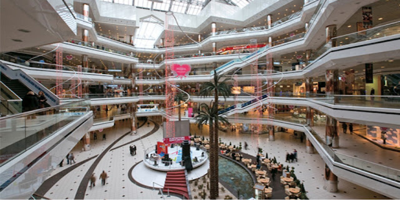 Cevahir Alışveriş merkezinde intihar