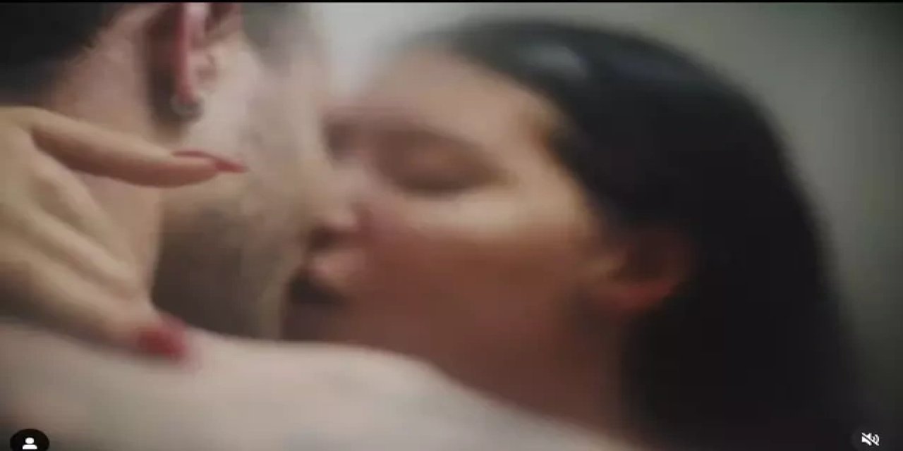 İcardi ve Wanda Nara’dan erotik klip