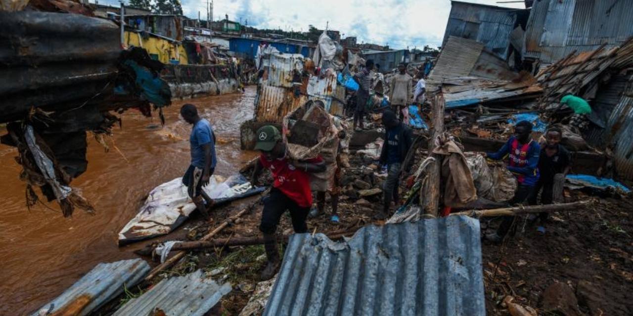 Kenya'da şiddetli yağışlar nedeniyle baraj çöktü, 42 kişi yaşamını yitirdi