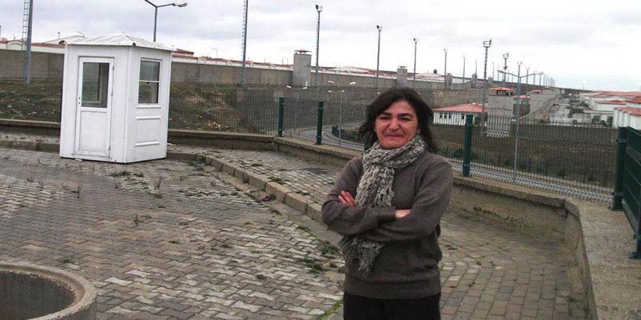 OĞLUMUN ‘ÜLKEMİZİN BU BADİRELERİ ATLATMASI İÇİN SEN NE YAPTIN’ DİYE HESAP SORMASINDAN KORKARIM.