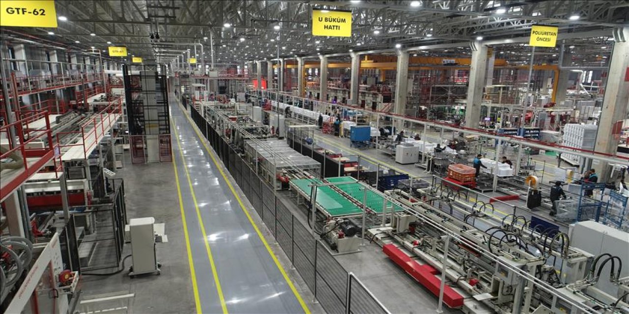 Fabrikada grup seks: 3 güvenlik, 1 işçi işten atıldı