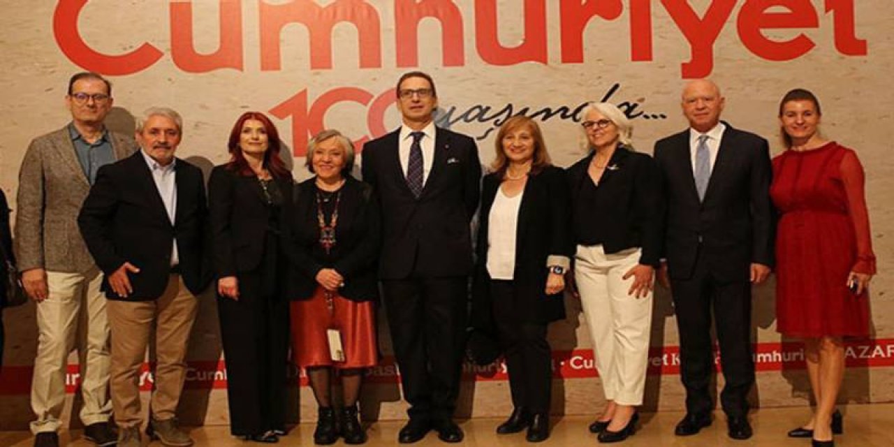 Ertuğrul Özkök: Solcu Bir Davette Bugüne Kadar Gördüğüm En Güçlü Patron Kadrosu