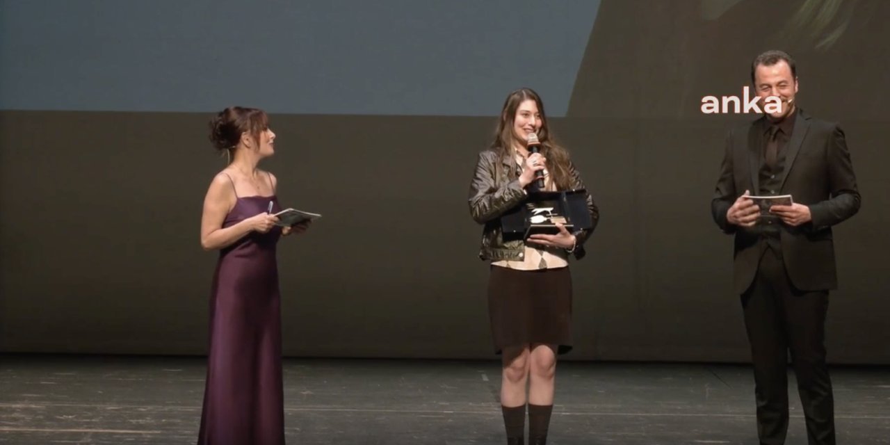 27. Uçan Süpürge Kadın Filmleri Festivali başladı: 'Bütün kadınlar cadıyız ama tescilli cadı olmak çok sevindirdi...'