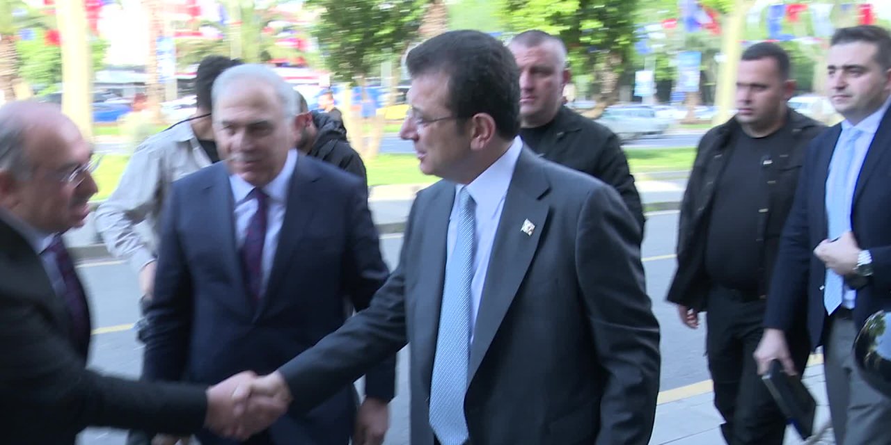 İmamoğlu, Fatih Belediye Başkanı Turan'ı ziyaret etti: İşbirliği içinde olmalıyız