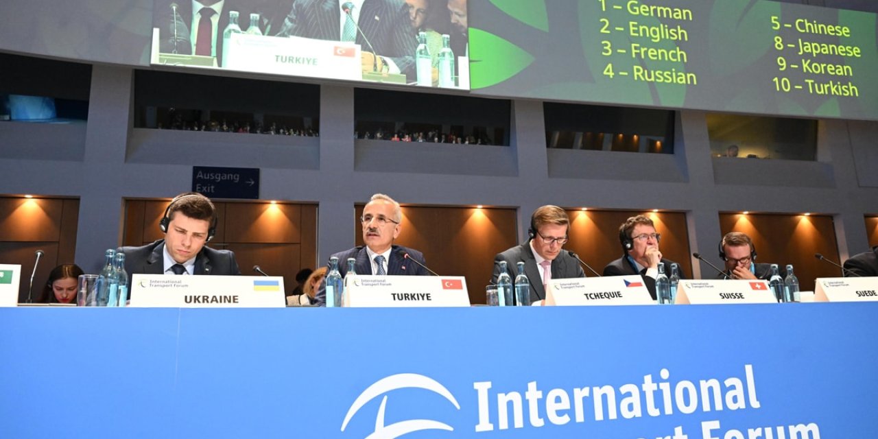 Ulaştırma Bakanı Almanya’ya holding uçağıyla gidip-geldi!