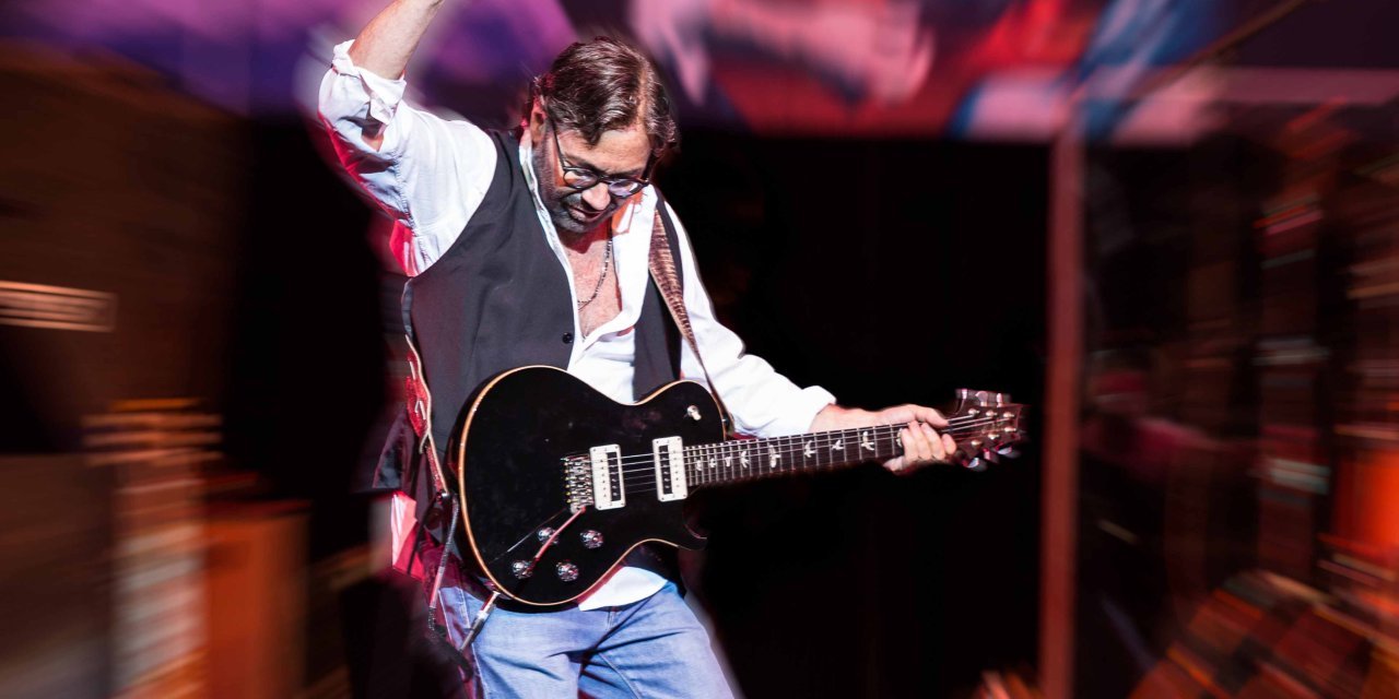 Ünlü gitar virtüözü Al Di Meola, İstanbul'a geliyor