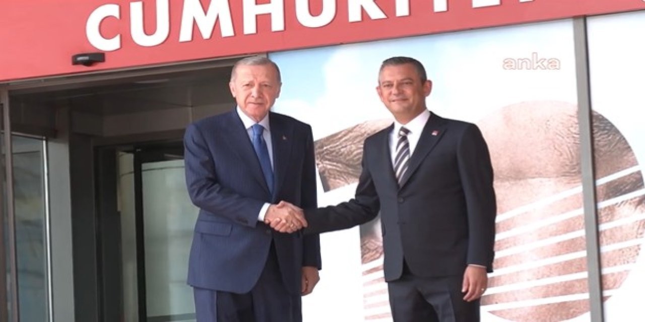 18 yıl sonra ilk: Erdoğan, CHP Genel Merkezi'nde