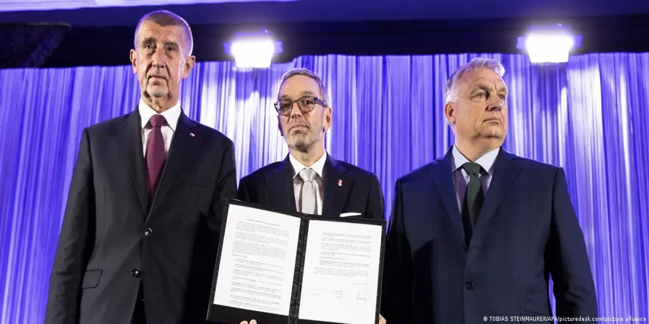 Avrupa Parlamentosu'nda yeni bir aşırı sağcı ittifak kuruldu