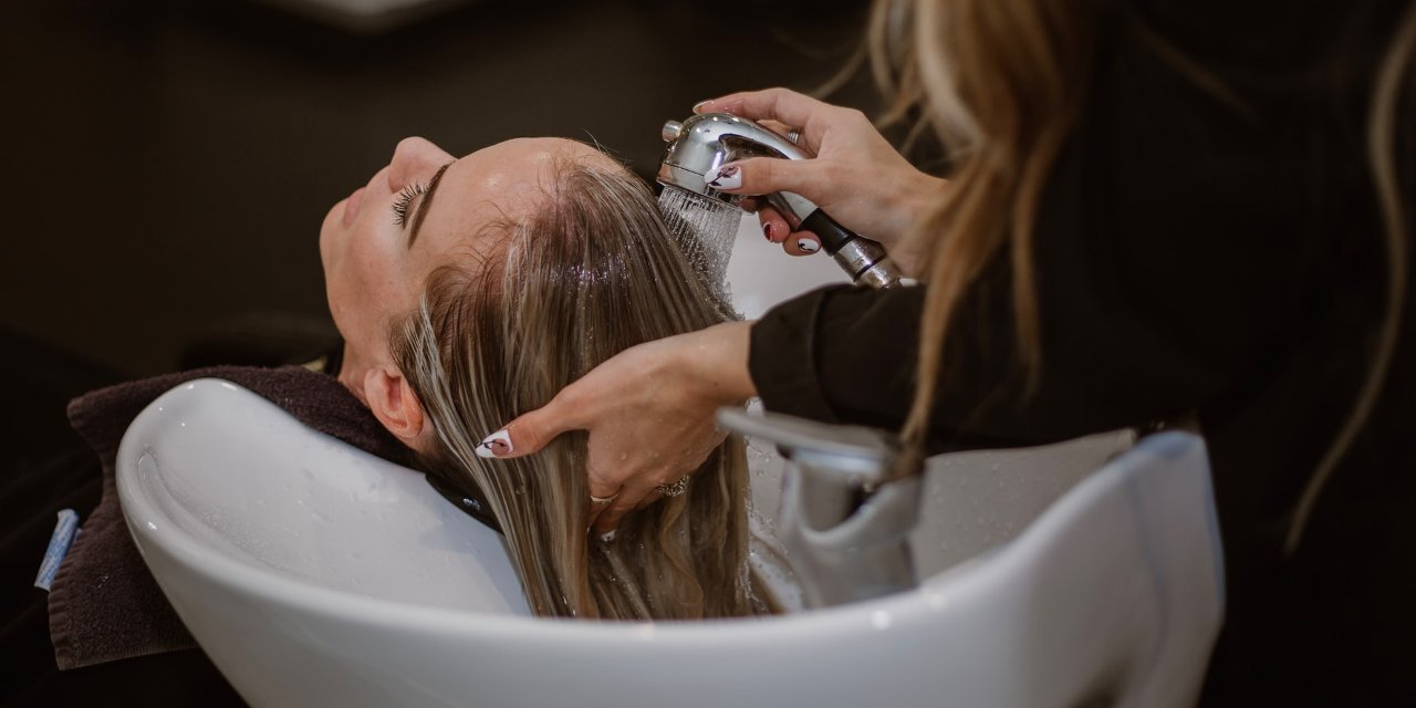 Uygulama başladı: Kuaför ve güzellik salonları bir gün kapalı olacak