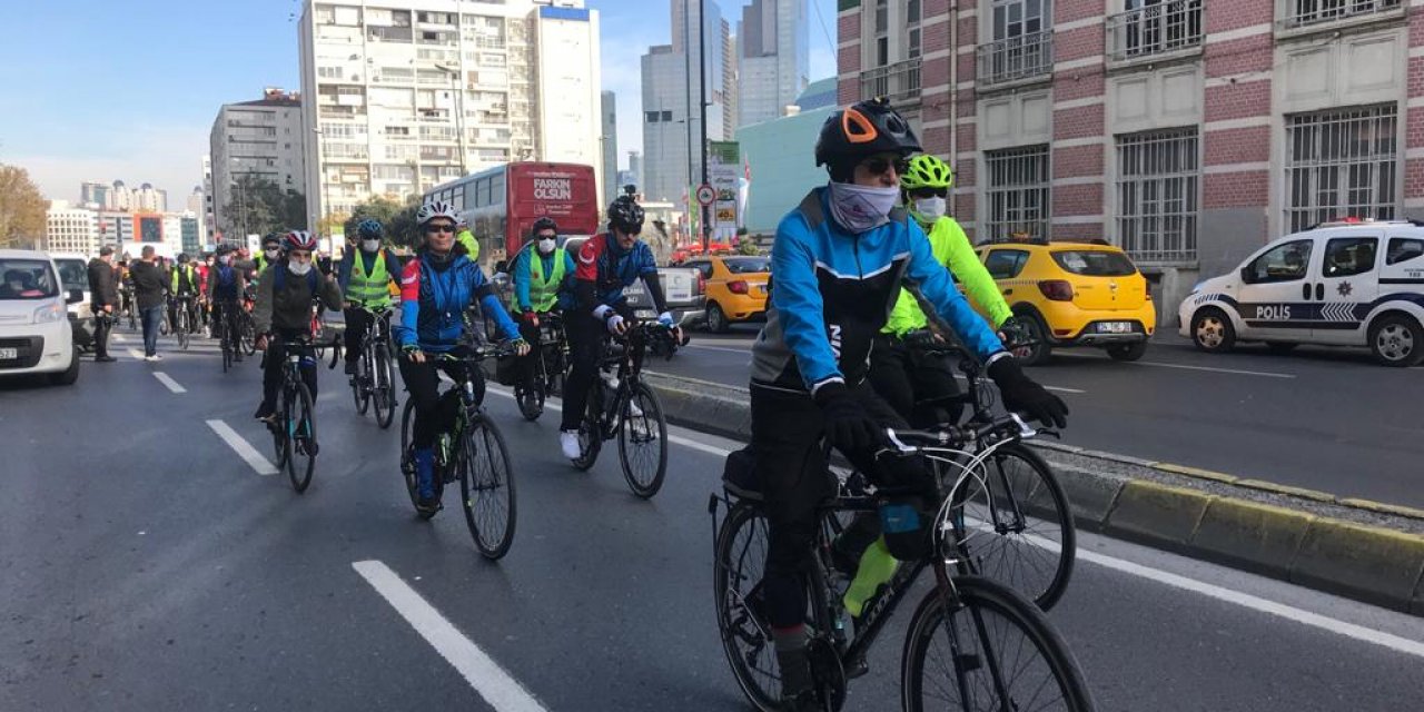 Engellere karşı Şişli’den Üsküdar’a pedal çevirdiler