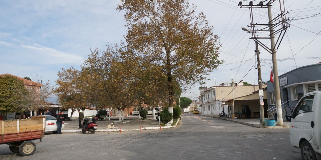 Balıkesir'in 2 ilçesinde 4 kırsal mahalle  bile karantinaya alındı