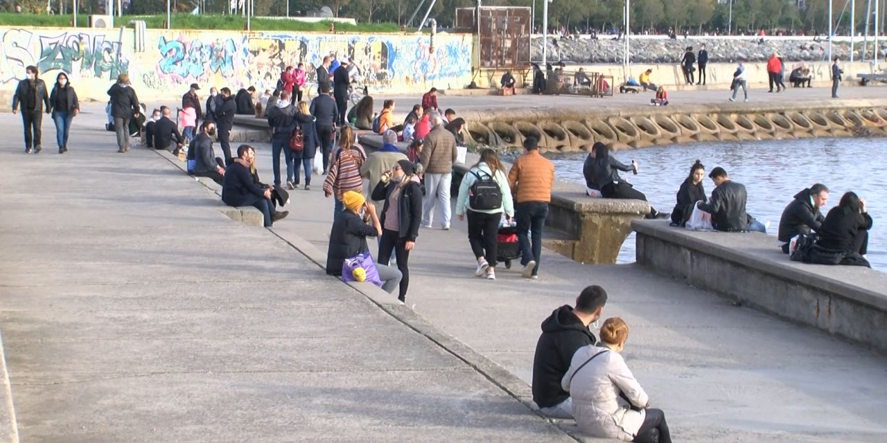 İstanbul'da kısıtlama bitti, sahillerde yoğunluk oluştu