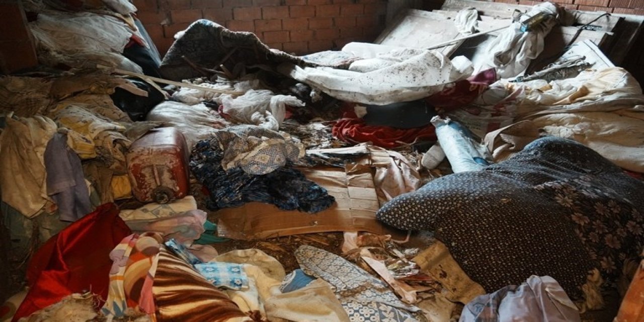 Düzce'de evden 42 kamyon çöp çıktı