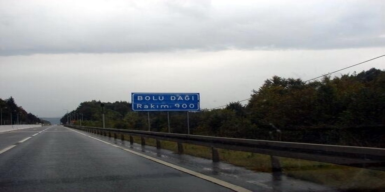 Düzce ve Bolu Belediye başkanları arasında 'dağ' tartışması