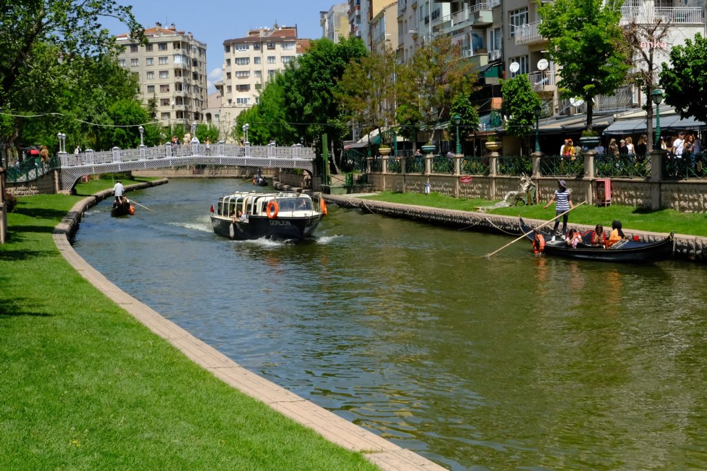 Eskişehir Büyükşehir Belediyesi'nden 15 Temmuz düzenlemesi