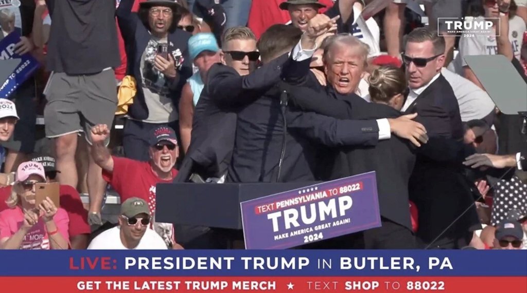 ABD başkan adayı Trump suikast girişiminden yaralı kurtuldu, iki kişi hayatını kaybetti