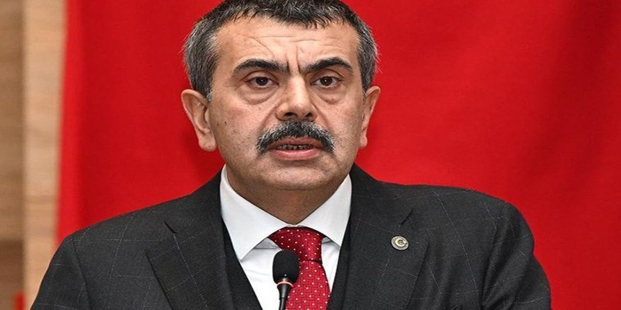 Bakan Tekin: Mevzuata uymayan Fransız okullarına işlem yapılacak