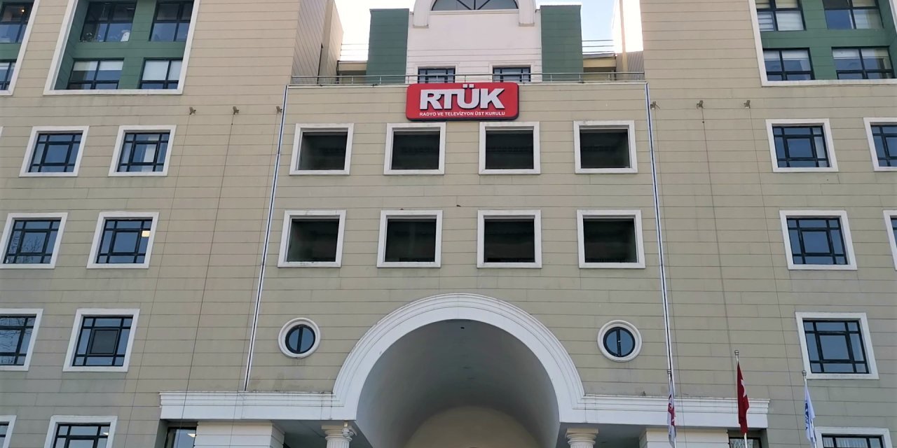 RTÜK Başkanı Şahin'in 'ahlak' ve 'edep' uyarısına tepki