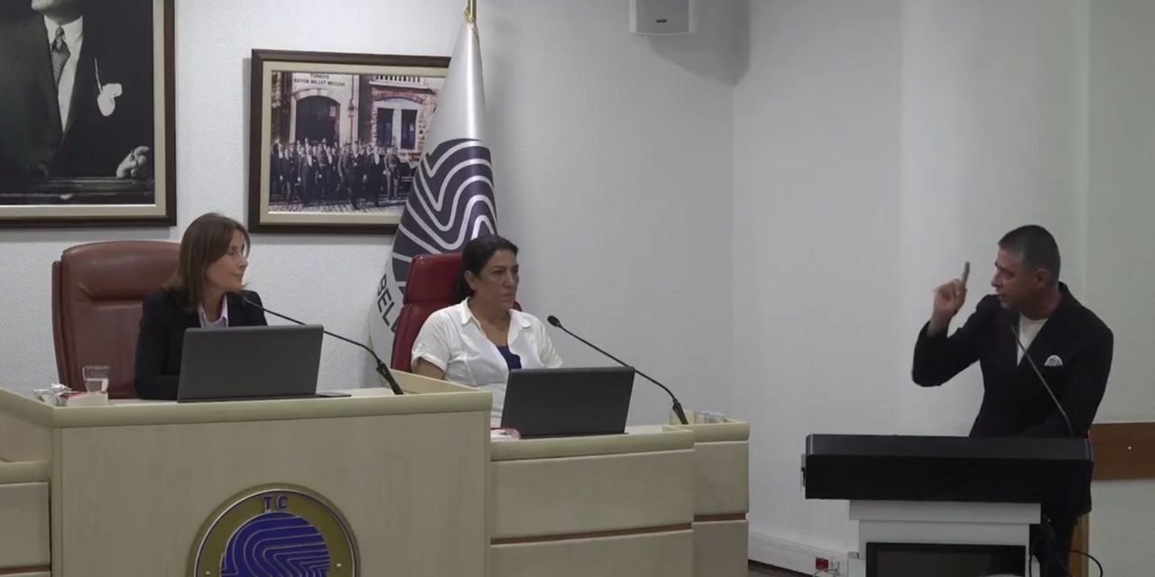 MHP'li üyeden Seyhan Belediye Başkanı'na Ülkü Ocakları tehdidi