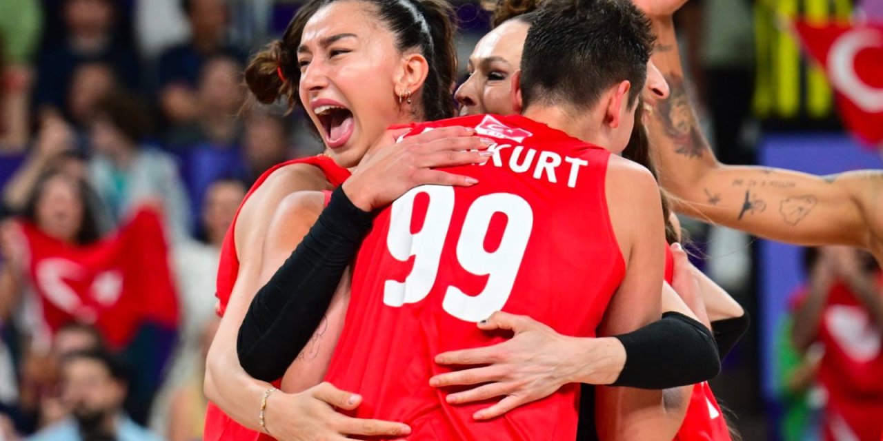 Ertuğrul Özkök: Neredeydin İskender Başkan? Dün gece Paris’te gözlerim hep seni aradı