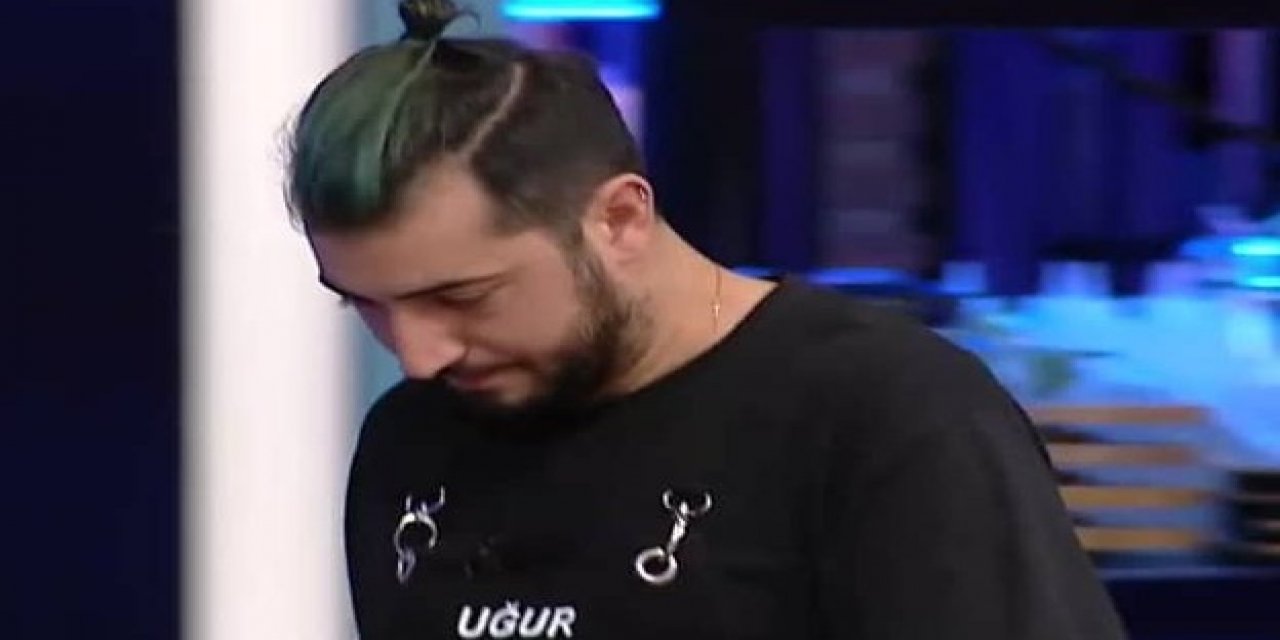 8 yıl önce yaptığı paylaşımlar nedeniyle yarışmadan diskalifiye edilmişti! İşte Materchef Uğur'un vedası! Gözyaşlarına boğuldu...