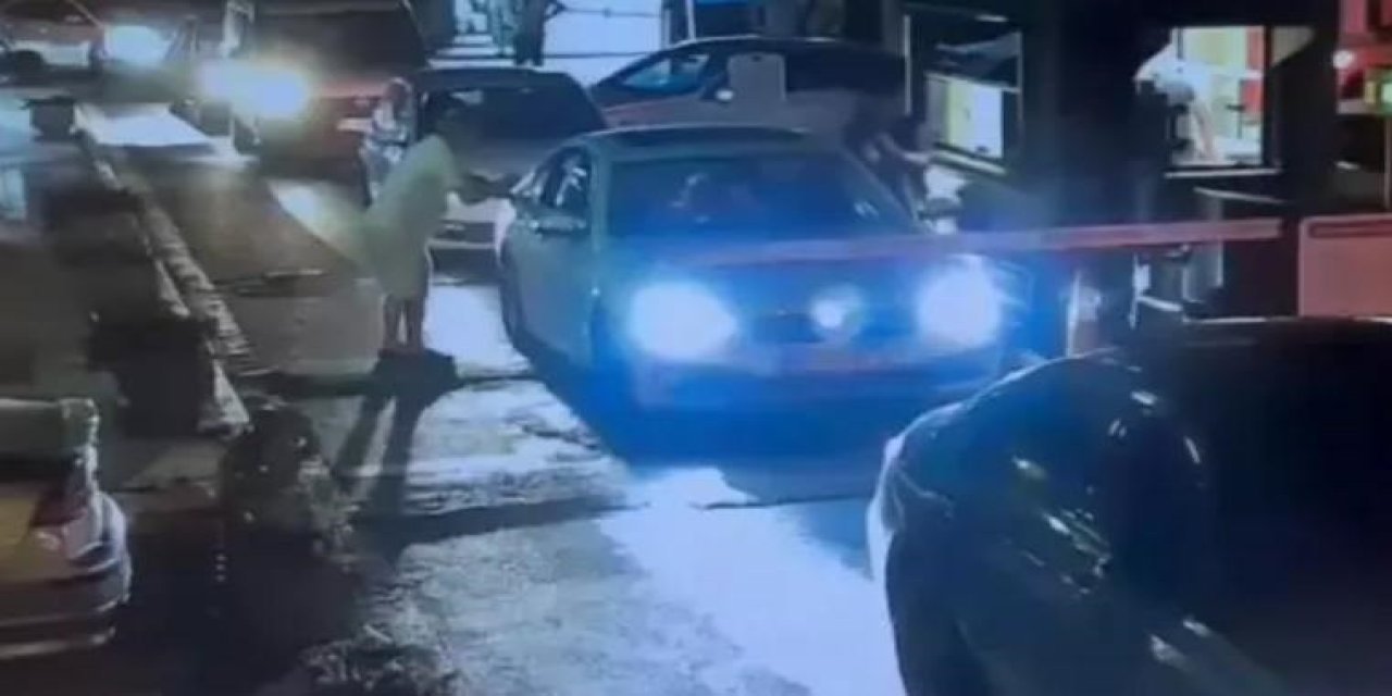 Kadıköy'de Yargıtay Cumhuriyet Savcısı Necip Cem İşçimen'e saldıran şüpheli gözaltına alındı.