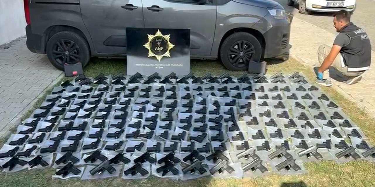 Evlerde, iş yerlerinde, yol aramalarında 1975 silah ele geçirildi