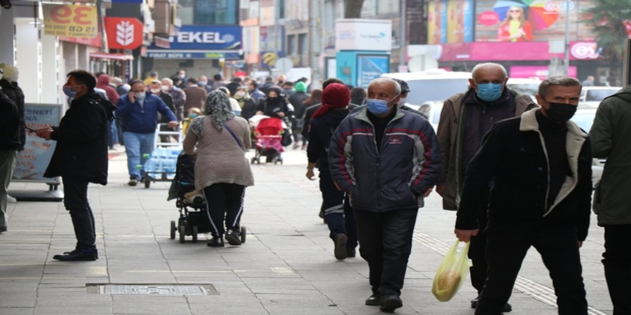 Denizli'de, sokak kısıtlamasını ihlal eden 98 kişiye 45 bin lira ceza