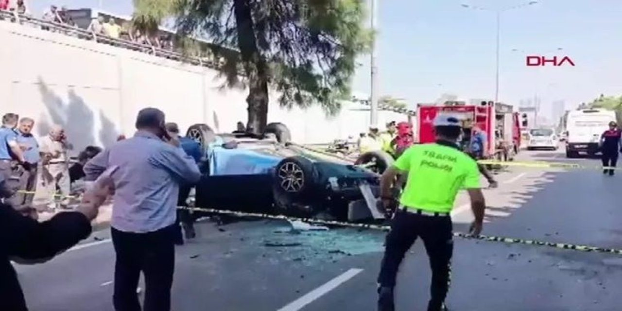 İzmir'de otomobil alt geçide düştü: 3 kişi hayatını kaybetti, 2 ağır yaralı