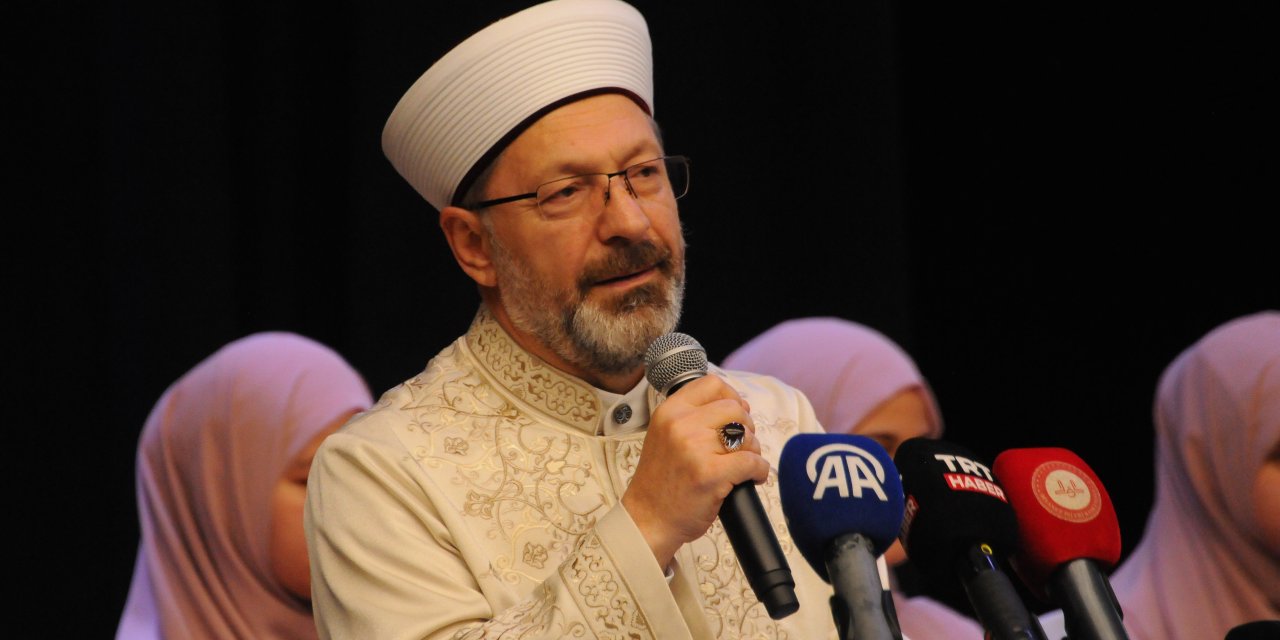 Diyanet’te Erbaş'ın hata yapmadığı videolar için sosyal medya mesaisi