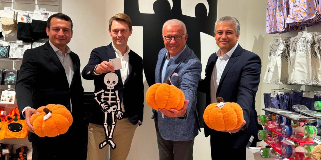 Ertuğrul Özkök: Kanyon’da bir dükkânda Halloween balkabağı ile iki gün üst üste gelen rekoru