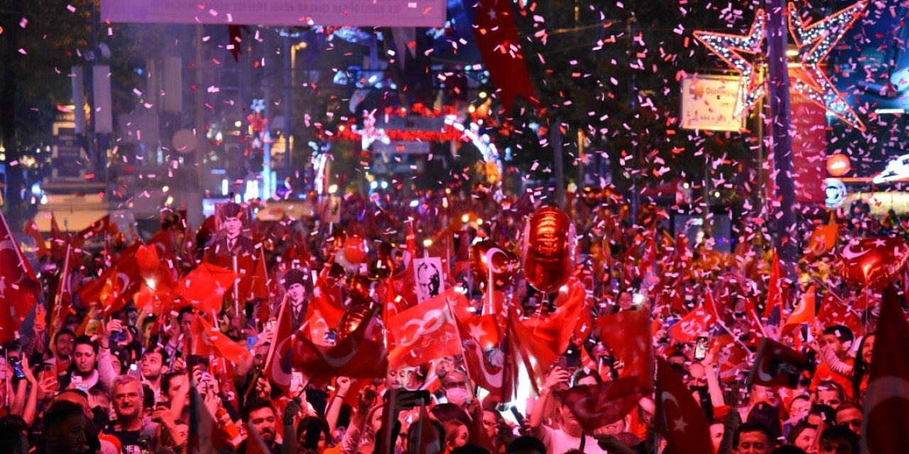 Kadıköy Büyük Cumhuriyet Yürüyüşü’ne hazır