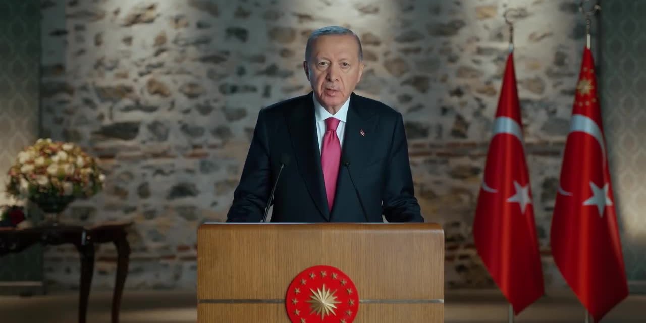 Cumhurbaşkanı Erdoğan: 40 yıldır enerjimizi sömüren, kardeşliğimizi kemiren terör belasını artık tarihe gömmemiz gerektiğini biliyoruz