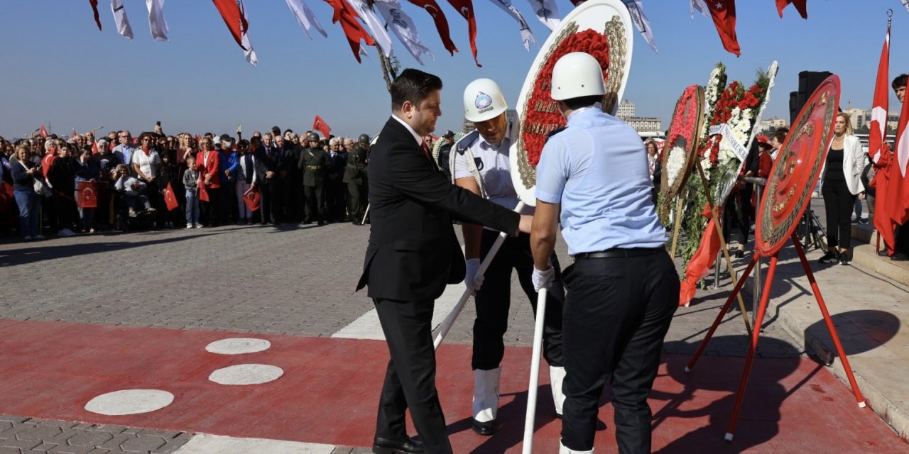 29 Ekim Cumhuriyet Bayramı çelenk sunma töreni yapıldı