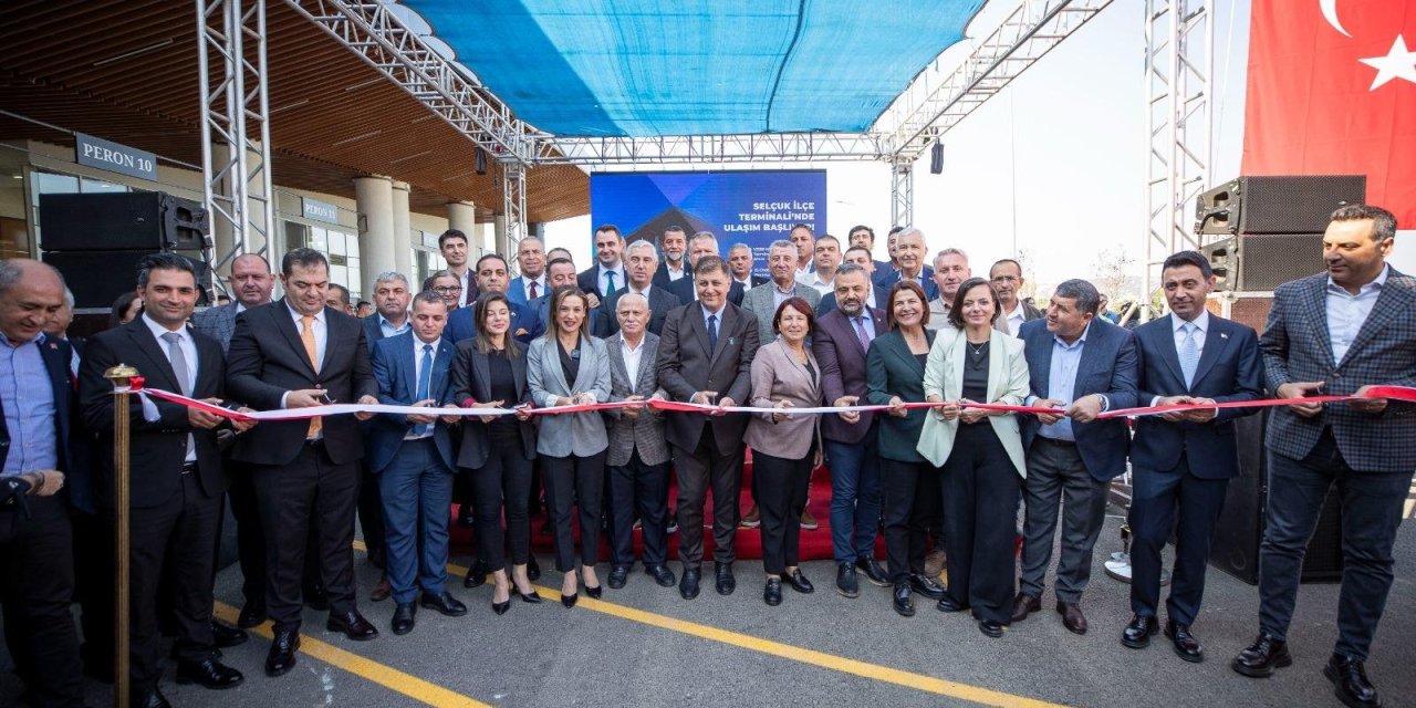 Tugay: İzmir büyüktür kimse diz çöktüremez