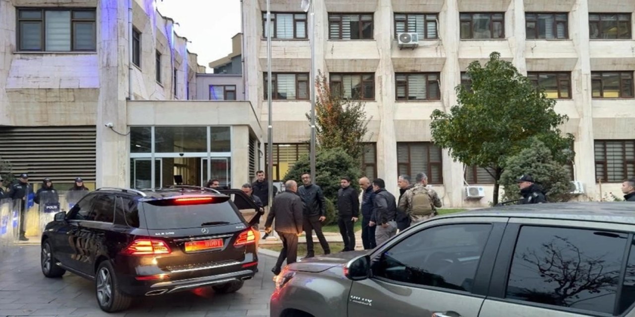 DEM Partili 3 Belediyeye kayyum atandı! Mardin, Batman ve Halfeti belediyelerine kayyum atandı