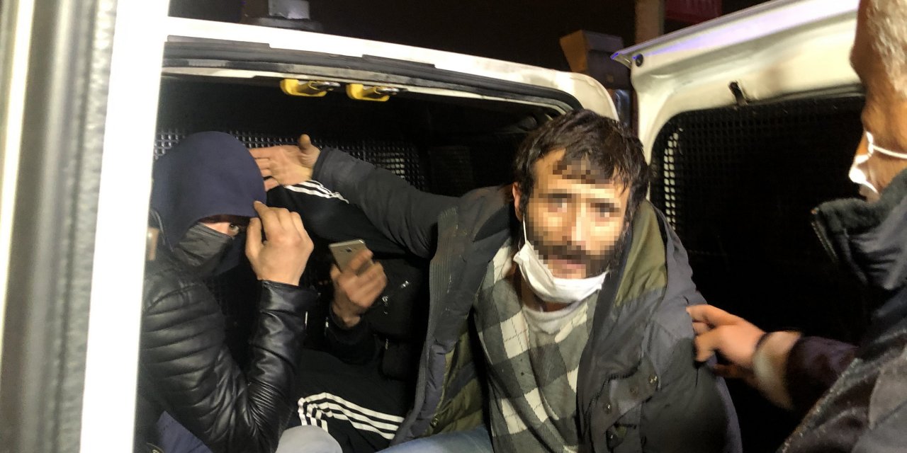 Kısıtlamada otomobille gezerek uyuşturucu içen 4 şüpheli, gözaltında