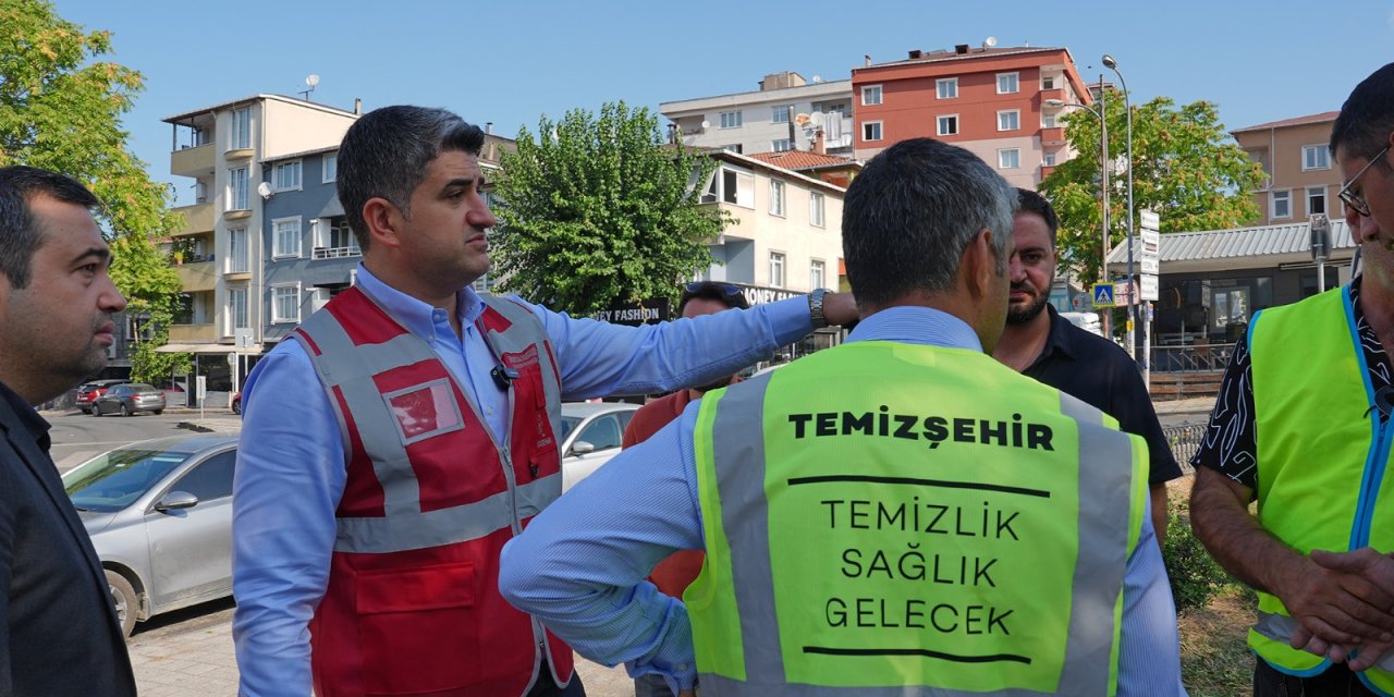Ataşehir’de Temizlik Hareketi: Günlük 500 Tona Yakın Çöp Toplanıyor