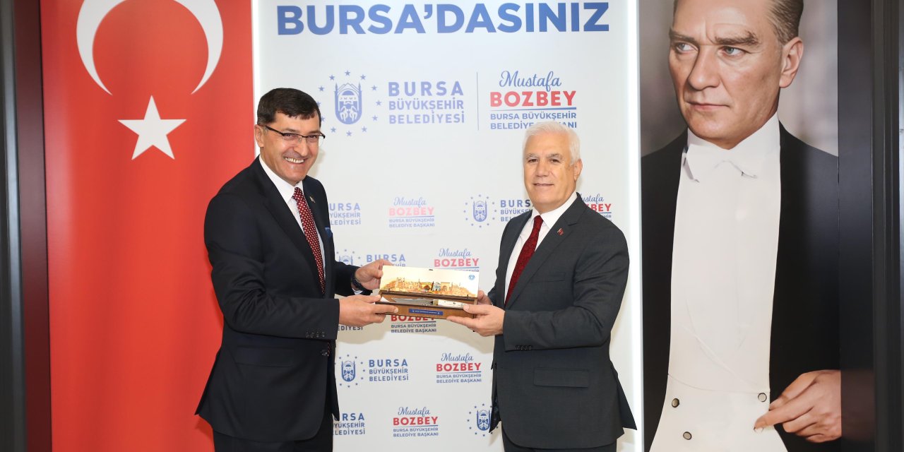 Bursa ve Kütahya’nın ‘Kardeş Şehir’ ilişkileri gelişiyor