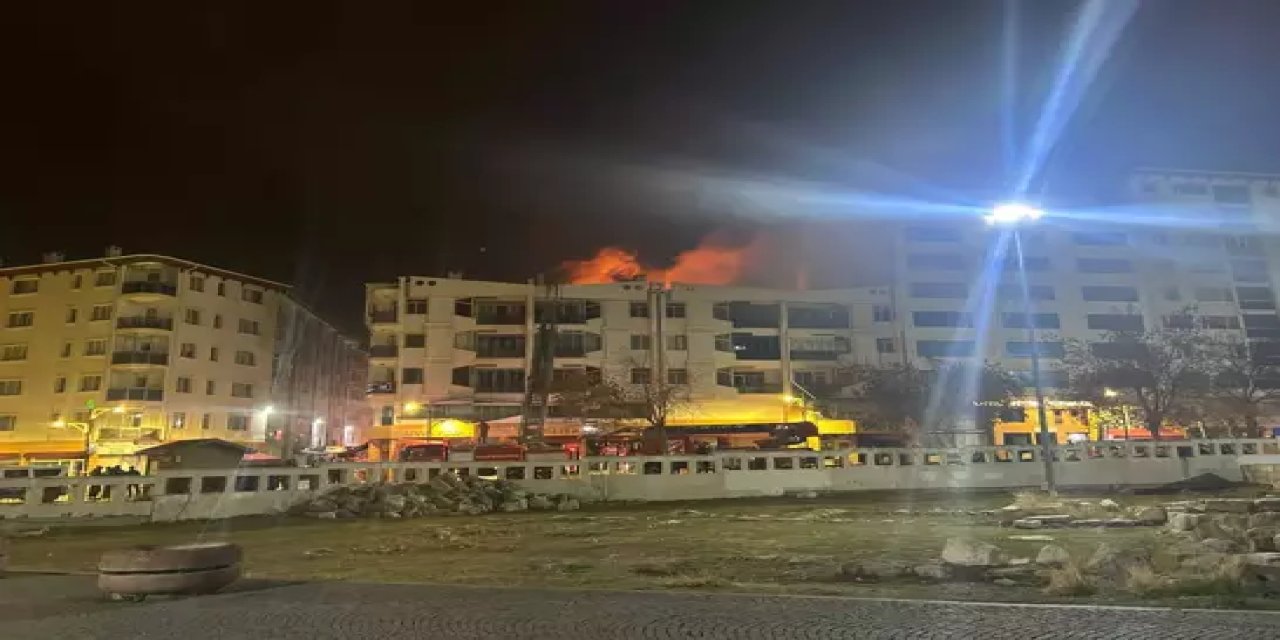 Sivas’ta yangın: Dershanede yatan öğretmen hayatını kaybetti