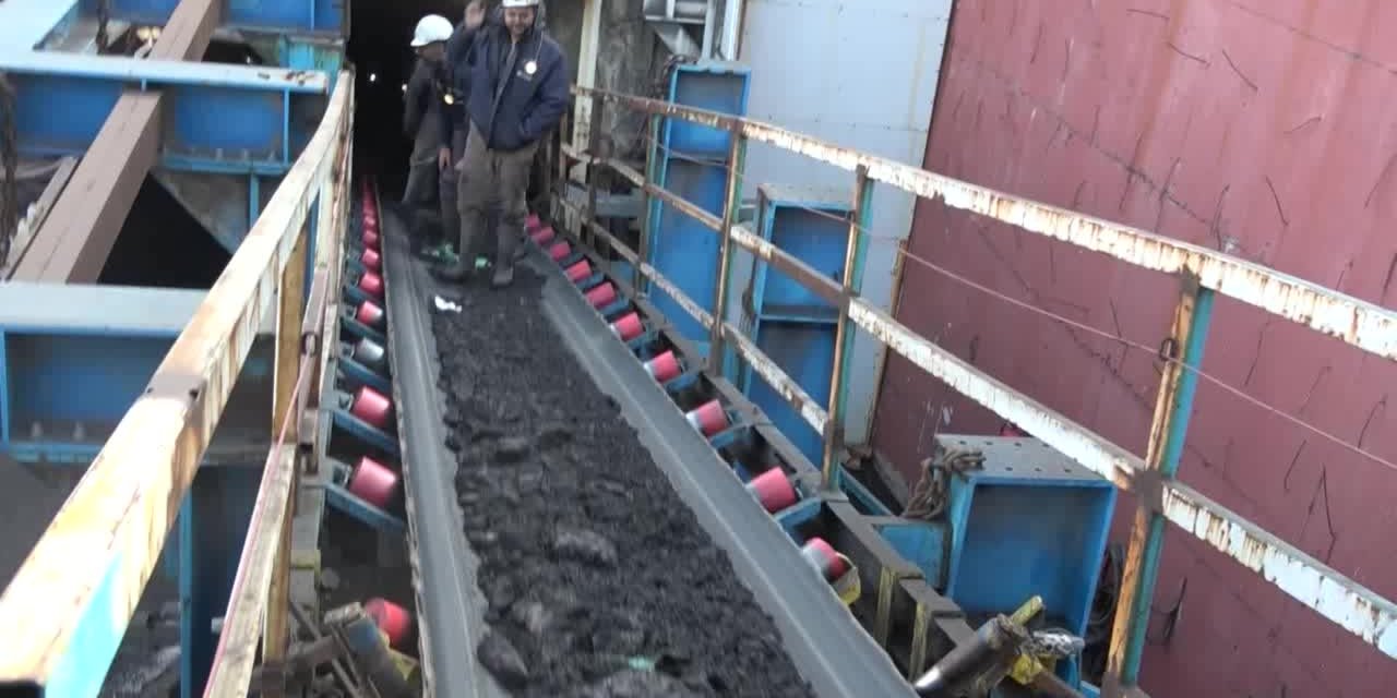 Somalı işçiler kömür ithalatına tepki gösterdi: "Hem işsizlik hem de ulusal kaynaklarımız dururken yurt dışına kıt para kaynaklarımızı vermektir"