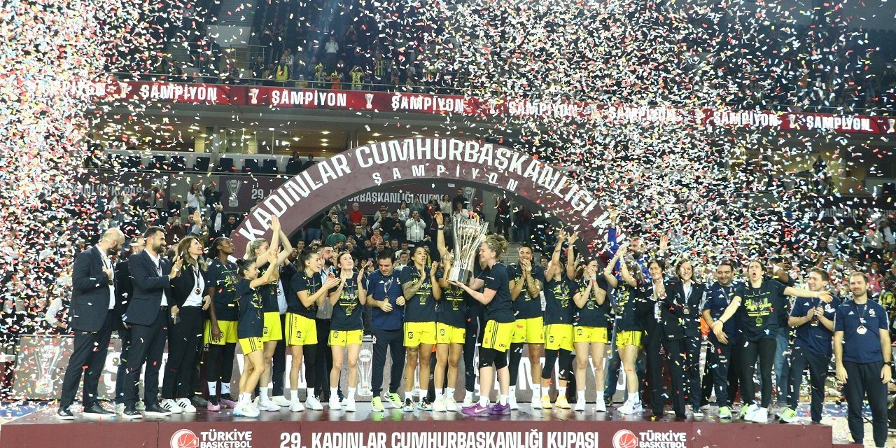 29'uncu Kadınlar Cumhurbaşkanlığı Kupası'nı Fenerbahçe Opet kazandı