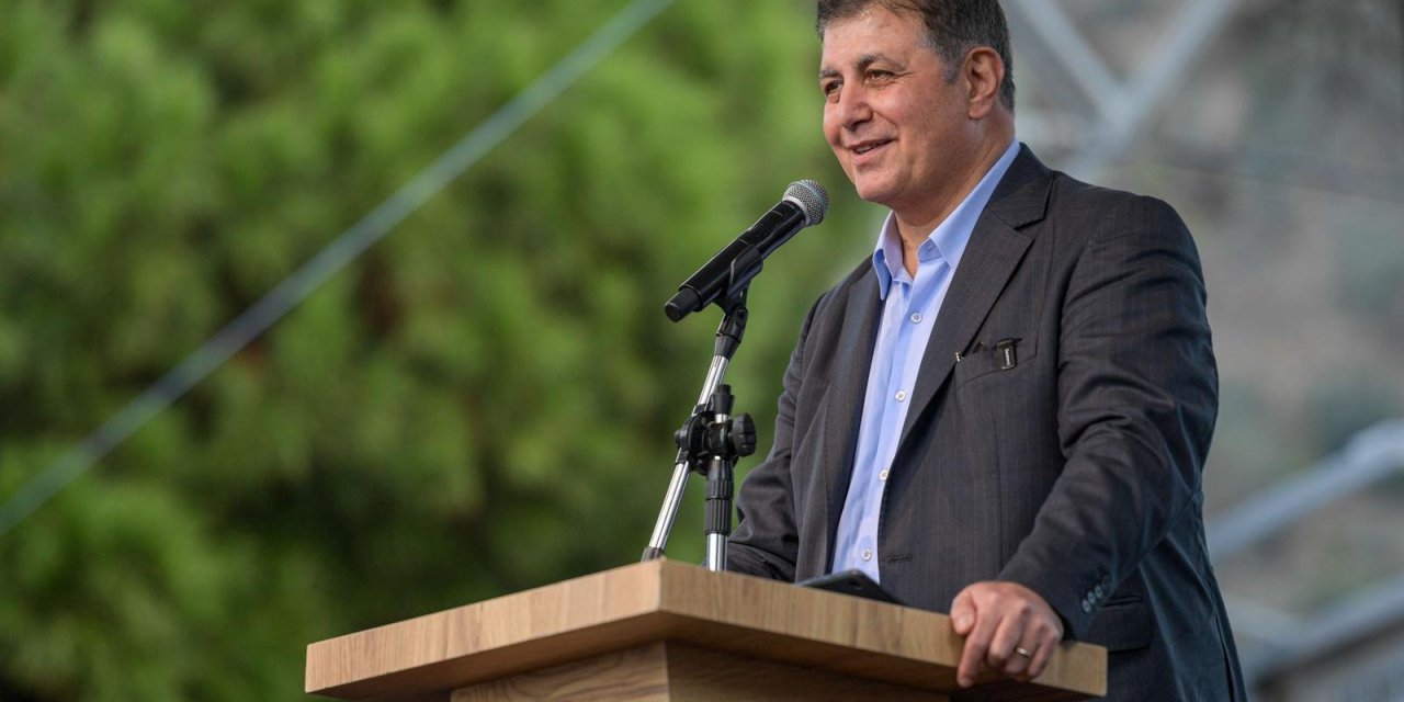 Başkan Tugay: “Düşünce ve ifade özgürlüğü diliyorum”