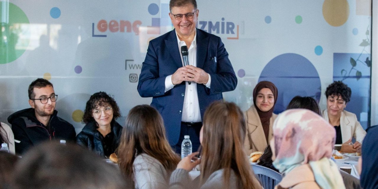 Başkan Tugay: Gençler isterse dünyayı değiştirebilir