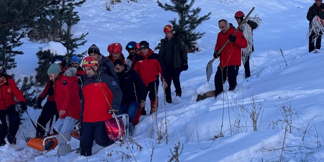 Palandöken'de çığ düştü: Bir kişi hayatını kaybetti